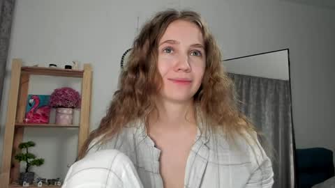 Emily online show from April 2026 09:24:01 AM