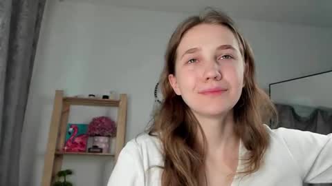 Emily online show from May 2026 09:25:02 AM