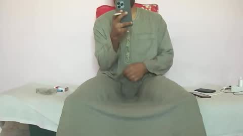 Snapshot of amir_elaraby chatting on October 2025 11:31:01 AM Amir online show from October 2025 11:31:01 AM