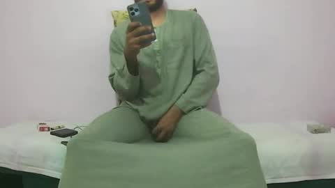 Snapshot of amir_elaraby chatting on October 2025 08:55:02 PM Amir online show from October 2025 08:55:02 PM