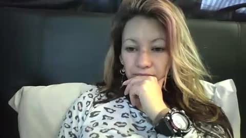 Snapshot of ammber3 chatting on December 2024 11:18:01 AM Paula D online show from December 2024 11:18:01 AM