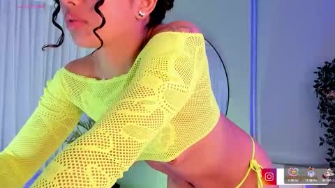 Snapshot of ammy_nova chatting on October 2025 08:07:01 PM Ammy Nova online show from October 2025 08:07:01 PM