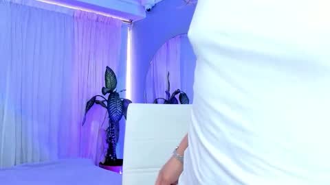 Snapshot of ammy_nova chatting on January 2026 08:11:02 PM Ammy Nova online show from January 2026 08:11:02 PM