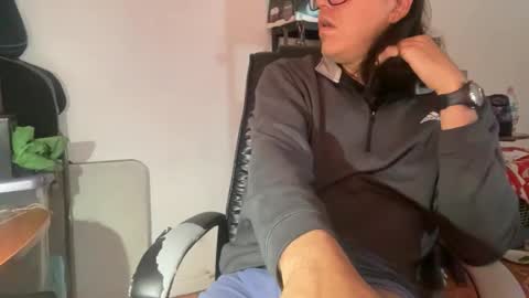 amo_s online show from October 2025 12:06:01 PM