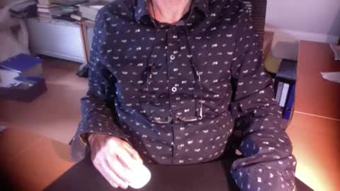 Snapshot of amor2200 chatting on November 2025 08:48:02 AM Amor2200 online show from November 2025 08:48:02 AM