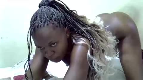 Snapshot of amor_anny chatting on May 2026 07:33:01 PM anny online show from May 2026 07:33:01 PM