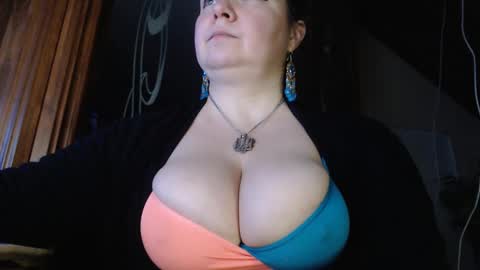 amorelara online show from January 2025 05:05:01 AM