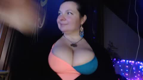 amorelara online show from January 2025 06:03:02 AM