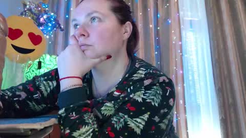 amorelara online show from March 2026 08:42:01 AM