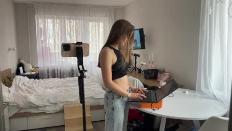 Snapshot of amorelle_ chatting on April 2026 07:58:02 AM amorelle_ online show from April 2026 07:58:02 AM