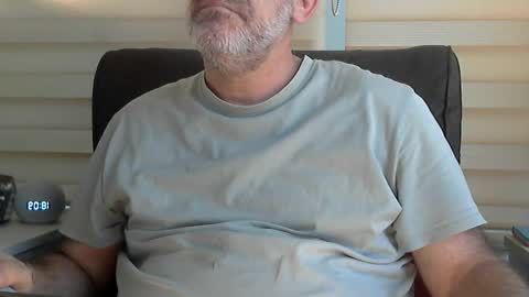 Snapshot of amorlin chatting on April 2026 03:09:01 PM AmorLin online show from April 2026 03:09:01 PM