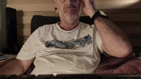 Snapshot of amorlin chatting on April 2026 10:09:02 PM AmorLin online show from April 2026 10:09:02 PM