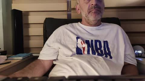 Snapshot of amorlin chatting on April 2026 06:56:02 PM AmorLin online show from April 2026 06:56:02 PM