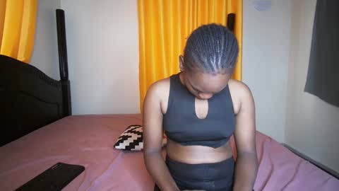 Snapshot of amorr_love chatting on May 2026 04:10:01 AM Dorothy online show from May 2026 04:10:01 AM