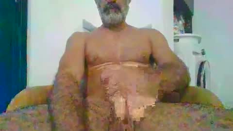 amram1985 online show from November 2025 02:28:01 PM