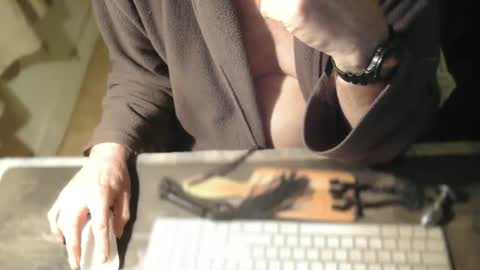 amslave4f online show from February 2026 07:27:02 AM