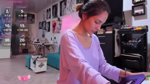 AmyEloise online show from February 2025 07:35:02 PM