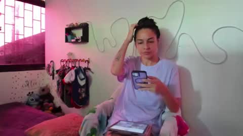 AmyEloise online show from October 2025 03:09:01 PM