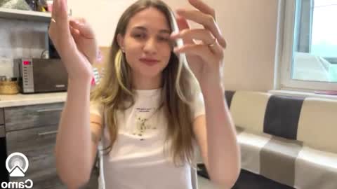 Snapshot of amy_chill chatting on September 2025 10:38:02 AM Amy Chill online show from September 2025 10:38:02 AM