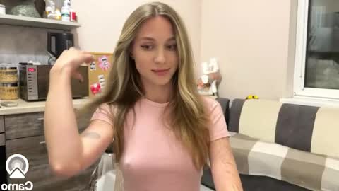 Snapshot of amy_chill chatting on October 2025 06:15:02 PM Amy Chill online show from October 2025 06:15:02 PM