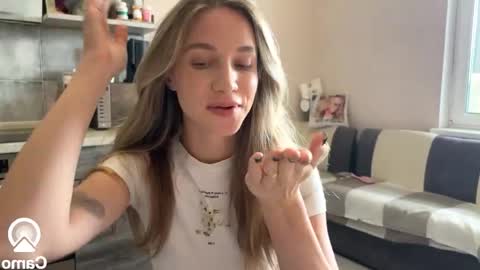 Snapshot of amy_chill chatting on October 2025 12:04:02 PM Amy Chill online show from October 2025 12:04:02 PM