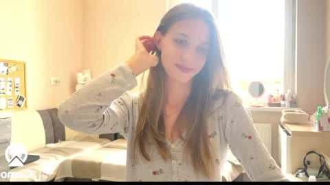 Snapshot of amy_chill chatting on May 2026 10:44:02 AM Amy Chill online show from May 2026 10:44:02 AM