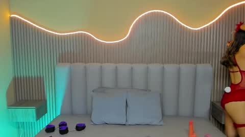 Amy Estrellita online show from April 2026 11:10:02 AM