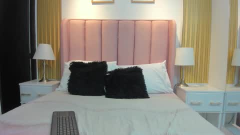 Snapshot of amy_lenns chatting on February 2026 03:37:02 AM Amy online show from February 2026 03:37:02 AM