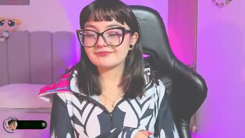 Snapshot of amy_lit chatting on July 2026 12:50:01 AM Hello I am Allison Welcome to my room and let is have a good time together whith me online show from July 2026 12:50:01 AM