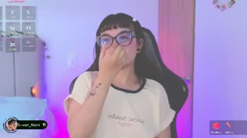 Snapshot of amy_lit chatting on July 2026 08:00:01 PM Hello I am Allison Welcome to my room and let is have a good time together whith me online show from July 2026 08:00:01 PM