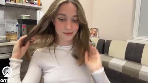 Snapshot of amy_meoww chatting on January 2025 04:57:01 PM amy_meoww online show from January 2025 04:57:01 PM