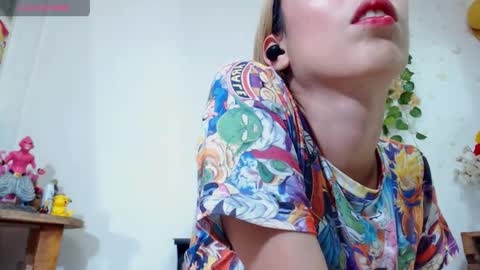 amy mur online show from May 2026 07:18:02 PM