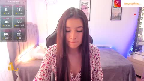 Snapshot of amy_sophiaa chatting on February 2025 04:33:01 PM Amy sophia 3 online show from February 2025 04:33:01 PM