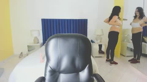 amy_walls7 online show from April 2026 11:49:02 AM