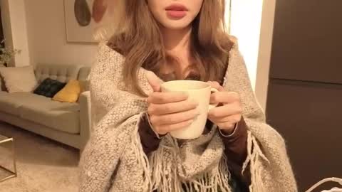 girl next door named Amy online show from January 2026 07:23:02 AM