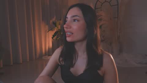 Amy Armstrong online show from September 2025 12:23:01 AM