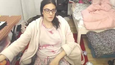 Trashely Gimpson online show from March 2025 10:28:02 AM