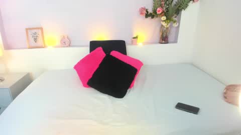 My name is AMY... Nice to meet you  thumb up me please its important online show from December 2024 04:05:01 PM