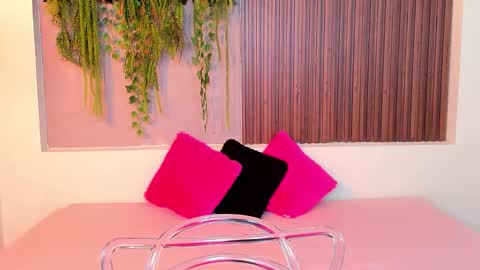 My name is AMY... Nice to meet you  thumb up me please its important online show from October 2025 04:26:02 PM