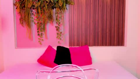 My name is AMY... Nice to meet you  thumb up me please its important online show from October 2025 06:06:02 PM