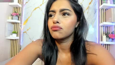 Snapshot of amybarton chatting on May 2026 05:53:02 PM My name is AMY... Nice to meet you thumb up me please its important online show from May 2026 05:53:02 PM