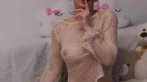 amyhennessy online show from February 2025 08:42:01 AM