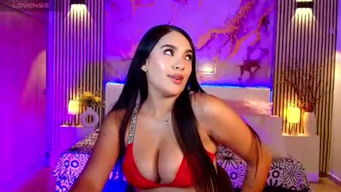 Snapshot of amyjohnsonn chatting on July 2026 05:44:02 AM amyjohnsonn online show from July 2026 05:44:02 AM