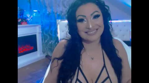 Snapshot of amyrarosera chatting on December 2024 01:40:01 AM Alimoonyia online show from December 2024 01:40:01 AM