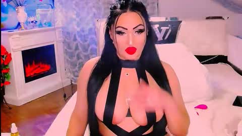Snapshot of amyrarosera chatting on October 2025 09:13:02 PM Alimoonyia online show from October 2025 09:13:02 PM