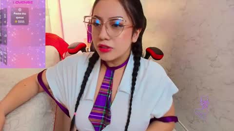 amytorres_ online show from February 2026 04:07:02 PM