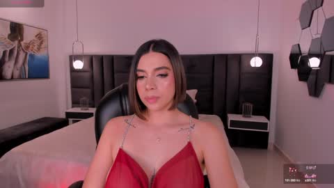 Snapshot of amywalker_ chatting on January 2025 01:45:02 PM AMY WALKER online show from January 2025 01:45:02 PM