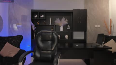 Snapshot of amywalker_ chatting on March 2025 10:04:01 AM AMY WALKER online show from March 2025 10:04:01 AM