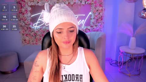 Snapshot of amywoods chatting on January 2025 02:09:02 AM online show from January 2025 02:09:02 AM