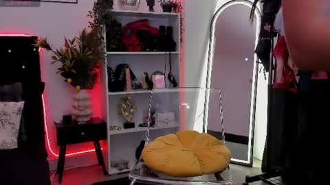 Snapshot of amyyydiamond chatting on June 2026 05:12:02 PM AmyDiamond online show from June 2026 05:12:02 PM